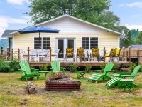 Lake front home with access to two lakes, large yard and RV hookup available! Hotels in Barry County