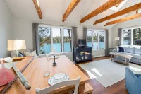 Laurel Shore Cottage with Seasonal Private Tidal Dock, Pet friendly. Hotels in Harpswell