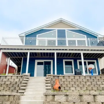 Amazing Lake Home on Cross Lake - 60 Miles from the Twin Cities