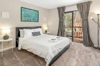 Modern & Spacious + UNC Vacation Rental