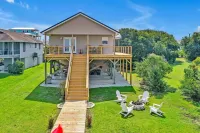 Sound Front Cottage- Sunsets, Private Dock & 2 Min Walk to Beach.