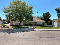 Warm, Cozy with Perfect Location, right in the heart of St. George!