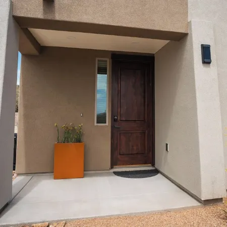 Scenic Mountain Retreat: Tranquil 2BR Private Casita