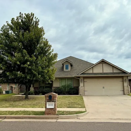 Beautiful Cozy Edmond Home - 4bed 2bath