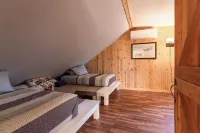Lake Wallenpaupack Cottage with Private Dock, Kayak and Paddle Boards - Alphydda