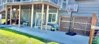 Private Entrance\Modern&Cozy Central Bliss\King Villa\55" 4k Roku\Full Kitchen