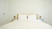 Haven Guesthouse in Milwaukie - 2 Bedroom & 2 Bathroom with Fenced Backyard - Homestays