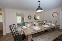 Spacious Retreat, High Speed Wi-Fi! Walk To Lake and Camp of the Woods! Hotels in Speculator