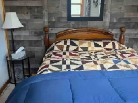 Cozy Ski Retreat on Utv/Snowmobile Trail デューハーストのホテル