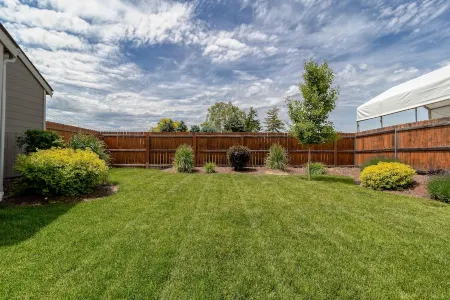 Lovely 3 bed, 2 bath home with a view of the park