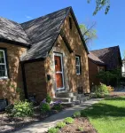 Cozy 3-bedroom Beaverdale Brick