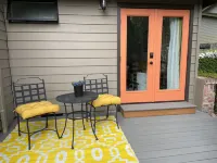 The Suite Potato: a splashtastic one room suite