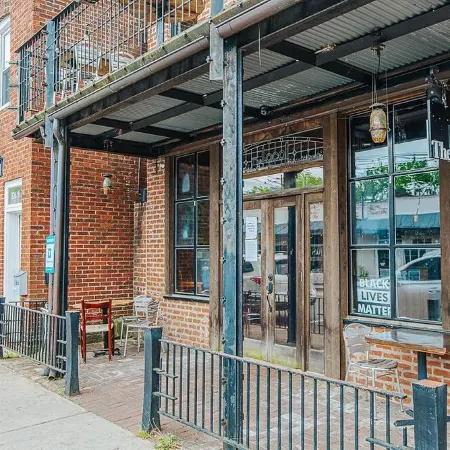 Best of Downtown and Belmont in cozy unique 2BD! Walk everywhere!