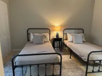 Welborn House - Creekside Hotel a Johnson County