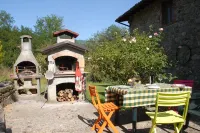 Villa in the green with private pool, garden, wi-fi for families and groups