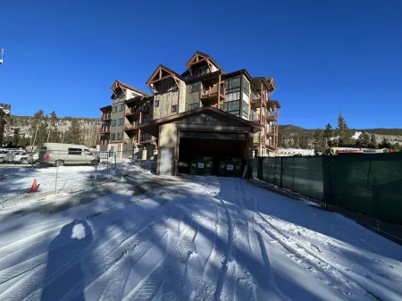 Luxury Penthouse Condo by Lake at Keystone Resort. Ski, Hike, Bike & Much More.