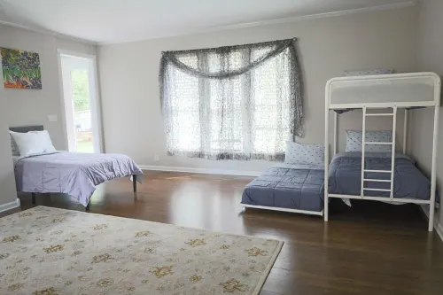 Cozy ranch house that's 10-15 minute from Historic downtown & Arrington Vineyard