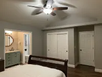 Eden Retreat - Rest & Relax with a Soothing Spa! 3King, 1Queen & 1 Airbed