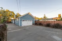 Downtown Fullerton Home w/ Pool Table & Fun Entertainment Space – Near Disney!