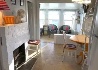 Month of MAY on the Beach on Cape Cod Bay Peaceful w/ Lots of Sunshine