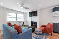 Oceanviews, Steps to the Sand, Short Walk to the Village! A/C