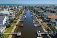 Canal Home in the heart of OIB