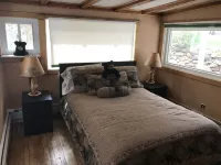 Vintage Cabin with Hot Tub, Convenient in-Town Location & Mountain Views!