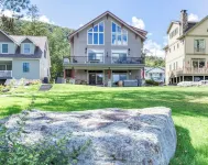 Walking Distance to Wisp. Spacious, 4-bedroom home in the heart of Deep Creek. Hotels in McHenry