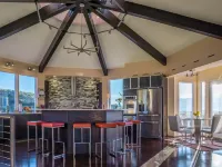 The Octagon House - 30 Mins to Yellowstone N. Entry - Master Sauna Jacuzzi Hotels in Emigrant