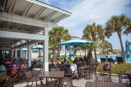 Ultimate Bald Head cottage.  Shoals Club/BHI Club access w/ GOLF.  2 golf carts.