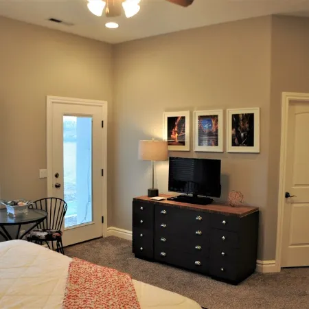 10-Star Rated Vacation Home, centrally located to 10-Star Mother Nature