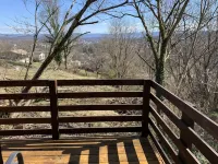 Overlook Cabin. Pet Friendly. Near Casino, Downtown