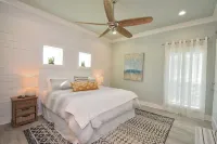 No Regrets ~ Luxury at the Beach ~ pool & spa ~ 6 bedrooms & 5 full bathrooms ~