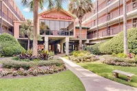 Beachfront Condo at The Victorian