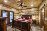 Come enjoy the beautiful mountain views Hoteles en Condado de McCurtain