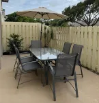 Walk to the Beach/Pool 2/2 Newly Renovated Condo