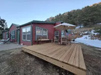 Hot tub 3miles from Cripple Creek Secluded pet friendly