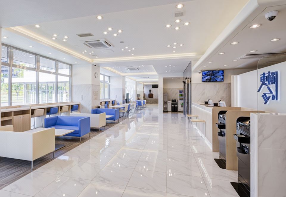 토요코 인 쇼난 히라츠카 에키 키타 구치 No 1 로비