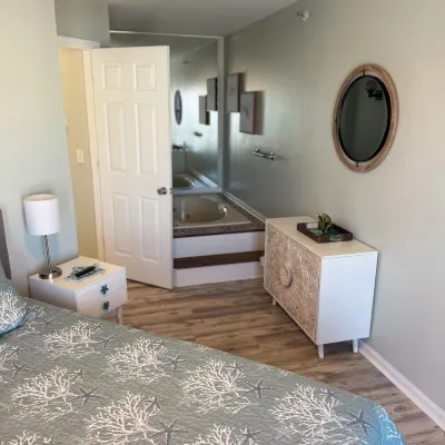 Ocean Front One Bedroom Steps to Sand,Sun and Fun!