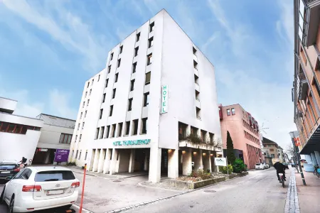 Hotel Thurgauerhof Self-Check-IN Отели в г. Амликон-Биссегг