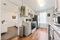 Cozy 2-bedroom apartment in charming Killeen with WiFi, AC