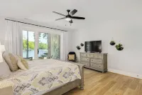 Brand New 6Br/6BA Luxury Home, 20 Min to Clemson. Flat Lot/Firepit/Pool Table!