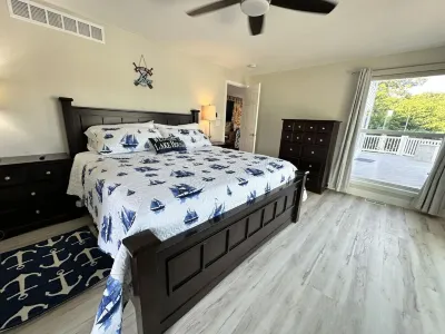 5 Bedroom on Lake of the Ozarks