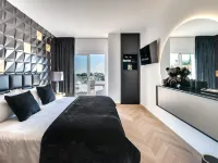 All About Villa Estrella de Oro Hotels in Benahavis