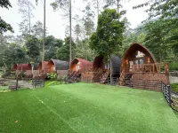The Soemohills Pacet Hotel dekat Krupuk Andika