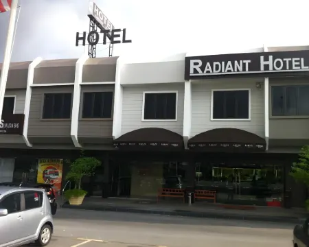 Radiant Hotel Sitiawan Hotel di Sitiawan