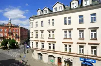 Kosmopolita Rooms Hotel dekat Krakow Glowny Railway Station