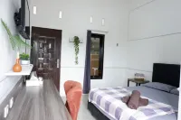 Griya Kinari Syari'ah Các khách sạn ở Pesantren