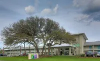 Holiday Inn Resort Jekyll Island Các khách sạn ở Jekyll Island