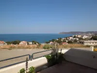 APARTMENT IN LLANÇA VERY CLOSE TO THE BEACH Hotels in Llanca